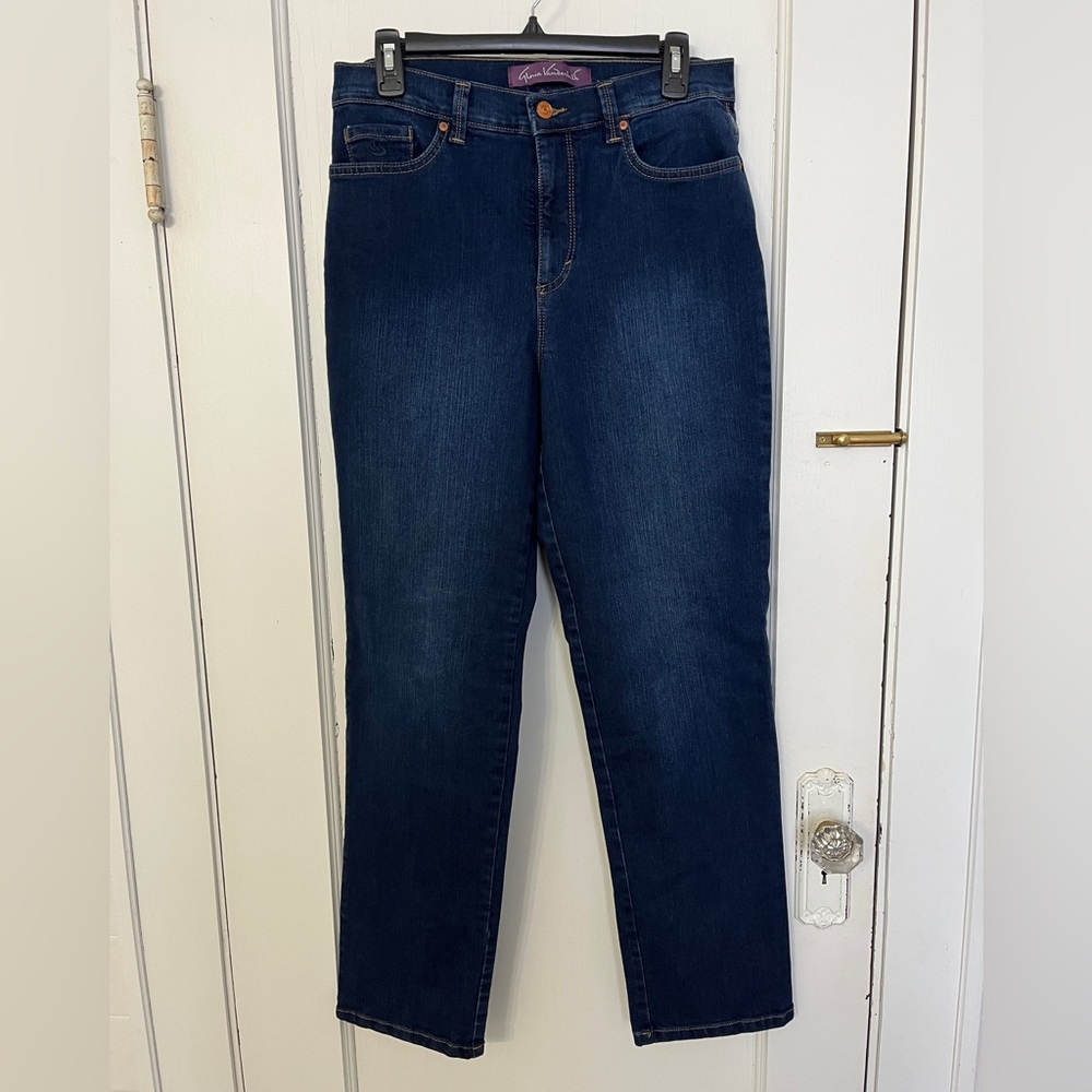 Gloria Vanderbilt “Amanda” classic jeans, 10